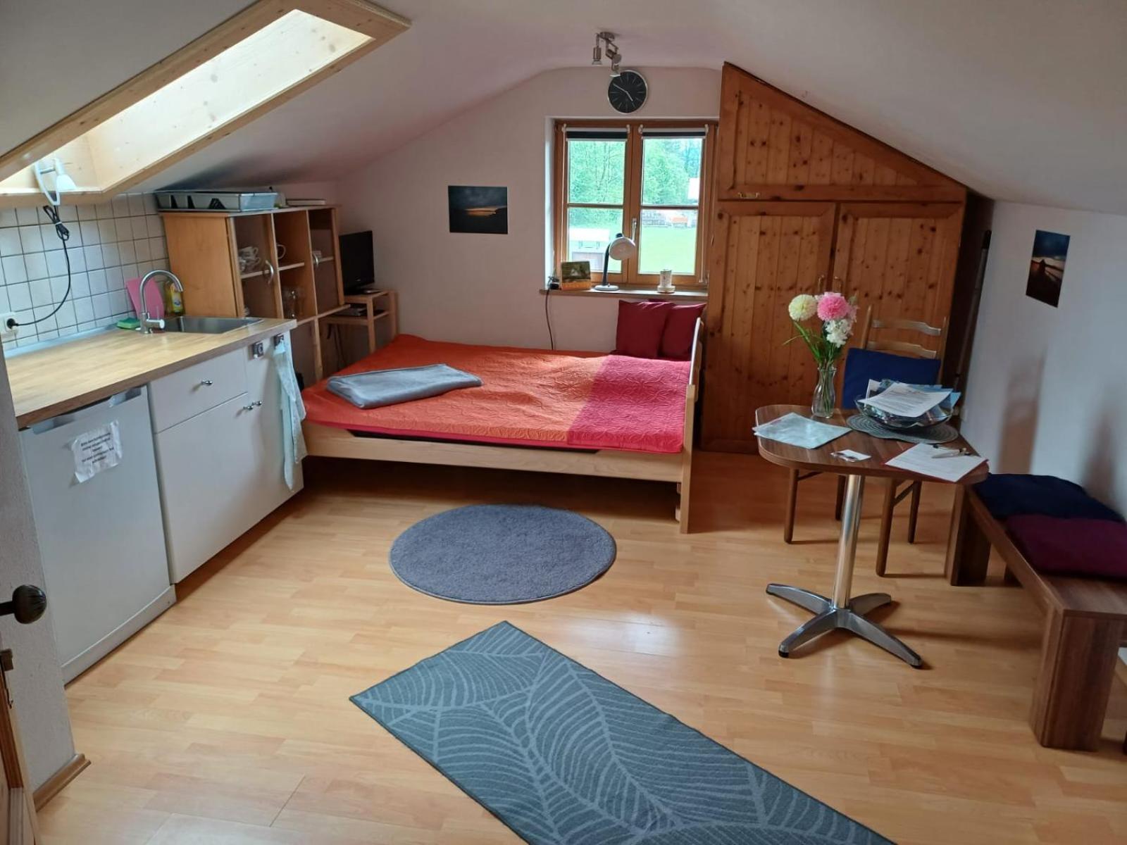 Apartment Moosblick Zwischen Bergen Und See Benediktbeuern Bagian luar foto